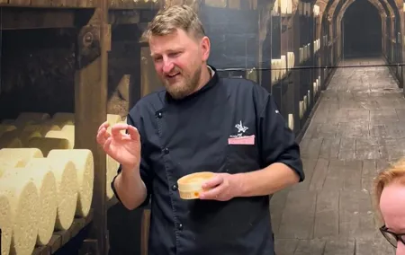 Guided visit of the Cheese Museum with Tasting Included