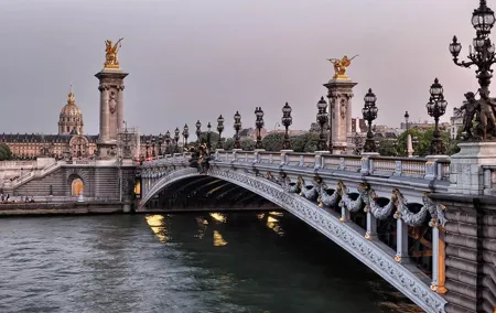 Private City Tour of Paris & River Cruise with Hotel Pick-Up
