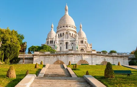 Basilica of the Sacred Heart of Montmartre Audio Guide on Smartphone