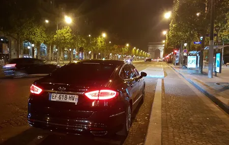 Private transfer from Paris to Orly airport: Premium service