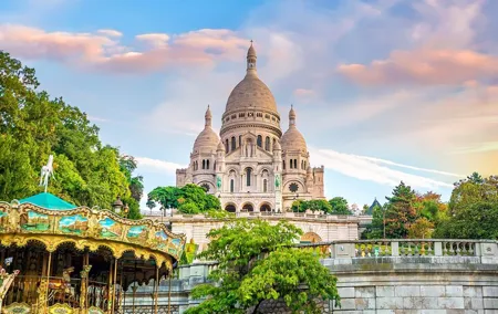 Montmartre Walking Tour with Pastry Tasting