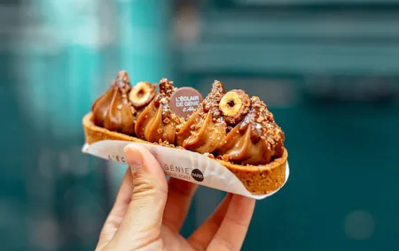 The Sweet Pastry With Locals PRIVATE Tour of Paris in Le Marais District