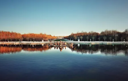 Versailles Palace & Louvre Museum Private Day Tour from Paris