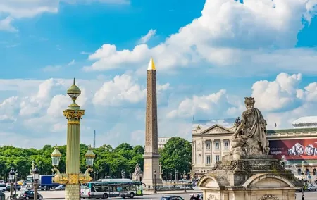 Most Classical and Monumental Tour of Paris