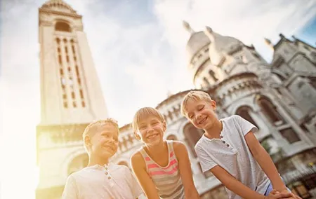 Paris: Montmartre and Sacre Coeur Private Tour for Kids and Families
