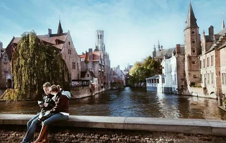 Private 12-hour round transfer to Belgium (Bruges) from Paris