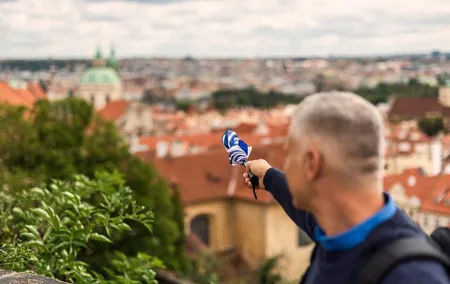 Prague: 1-Hour Castle Tour With Fast-GET Admission Ticket