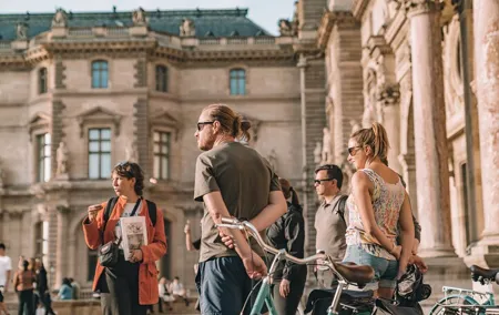 Paris Evening City of Lights Small Group Bike Tour & Boat Cruise