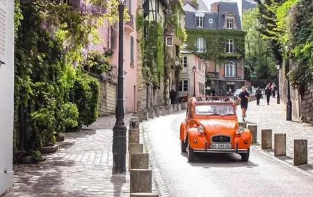 Vintage 2CV Adventure: 3-Hour Paris Secrets Tour