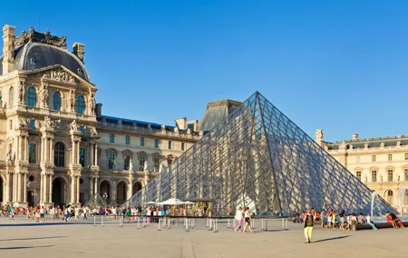 Private Tour of the Louvre Museum with Expert Guide