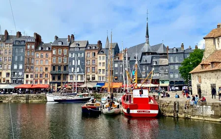 Private Normandy Rouen, Honfleur, Etretat Day trip from Paris