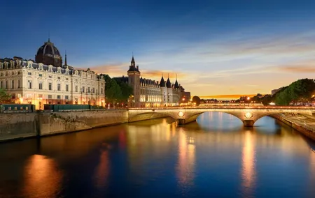 Paris city tour with private guide