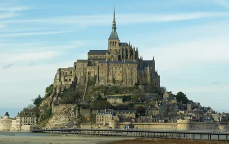 Mont Saint-Michel EXPRESS (day-trip from Paris by TGV - high speed train)