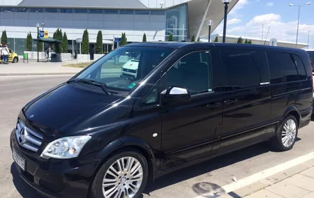 Arrival Private Transfer: Airport Charles de Gaulle OR Orly TO La Defense