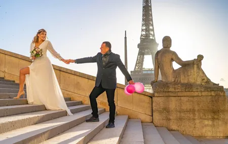 Paris Eiffel Tower Vows Renewal Ceremony - Photoshoot and Video