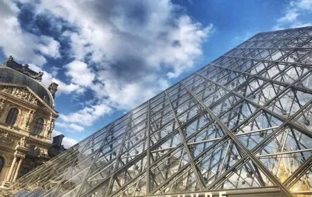 Louvre: Everything but the Mona Lisa With Reserved Entrance Time
