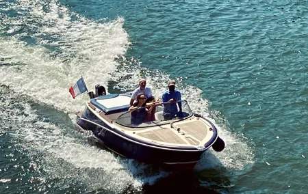 Private classic Cruise by Lakana Paris Cruise