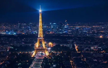 Private Transfer FROM Roissy-Charles de Gaulle Airport TO Paris