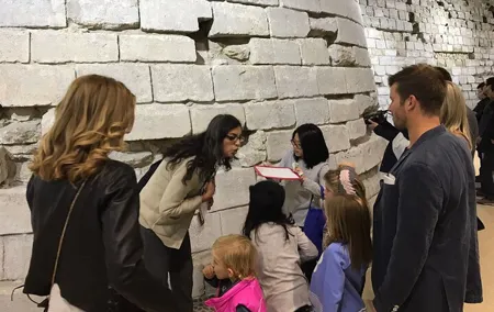 1h30 - Louvre Highlights optional 'families with kids' - Eng/Esp