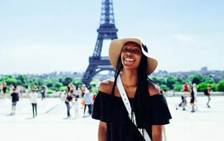 Paris Private Tour with Seine River Cruise