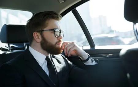 Private Airport Transfer between Paris and Parisian Airports