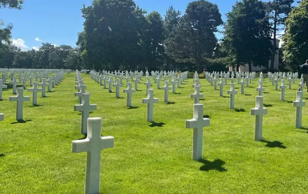 WW2 D-Day Normandy Utah & Omaha Beach - Private Tour from Paris