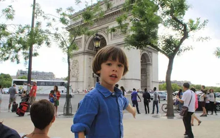 Paris Private Day Tour & Seine Cruise for Kids and Families