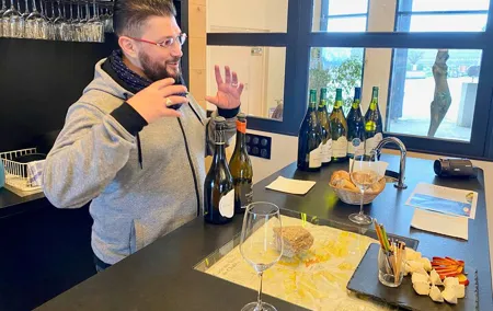 Private Exquisite Red & White Burgundy Wines Trip from Paris