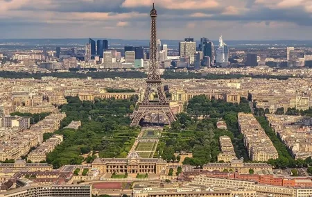 Private Half Day Trip From Paris to Fontainebleau