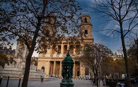 Da Vinci Code Movie Locations Private Tour in Paris