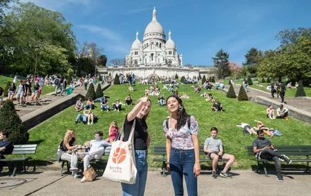 Explore Montmartre like a local - Private walking tour