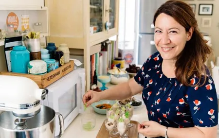 Soufflé Class & Brasserie Lunch with Champagne in Parisian Home