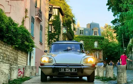 Paris Highlights aboard a Vintage Open Top French Car