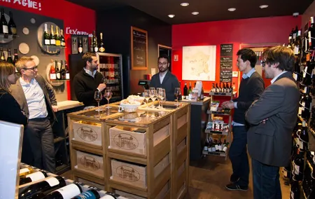 Wine and cheese tasting Paris in Bastille