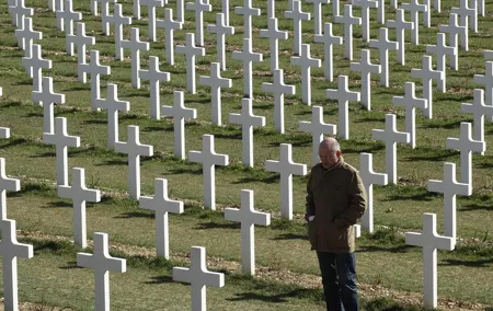 Normandy D day beaches day tour from Paris hotel- Private tour