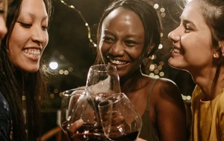 private groupe explore hidden bars & speakeasies in Paris