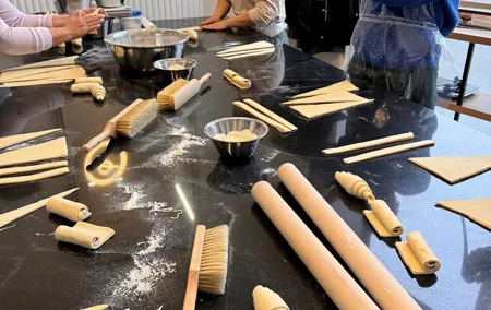 Bi-Color Croissant baking class with a Chef Pâtissier in Paris