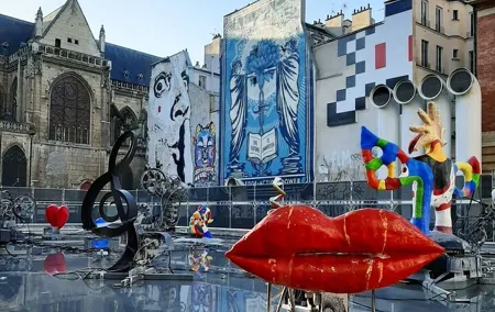 Invader Hunt - Street Art Tour of le Marais