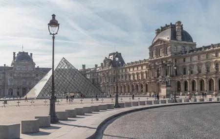 Paris Half Day Private Sightseeing Tour with a Driver