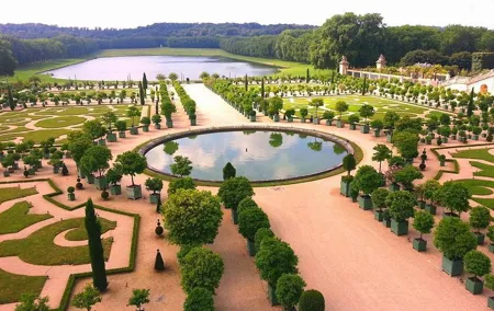 Versailles Half-Day Tour/Fast Entrance Ticket/minivan from Paris