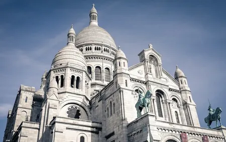 Montmartre Walking Tour Cultural Charm and Tasty Treats