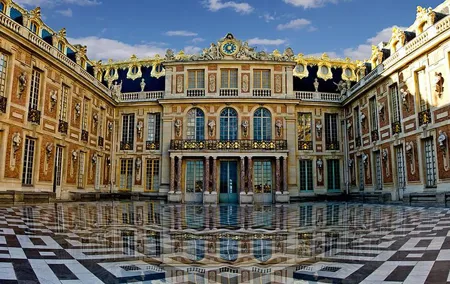 Palace of Versailles & Marie-Antoinette Estate - Private Trip
