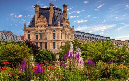 Deluxe Paris Tour including Seine River Cruise