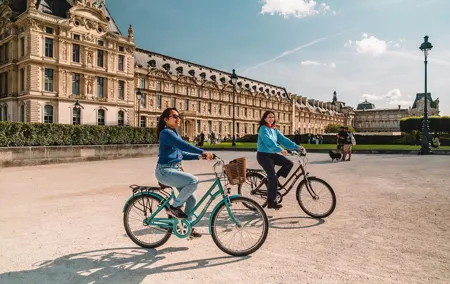 Explore Paris Highlights by Bike