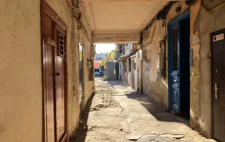 Privoz Market and Moldavanka Tour