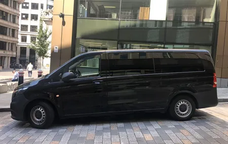 Private one way transfer from Paris to Brussels or back