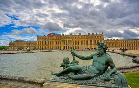 Private Tour Versailles Palace & Marie-Antoinette's Estate