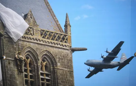 Day trip from Paris to Sainte Mère Eglise aboard a Van - Private Tour (7 pax)