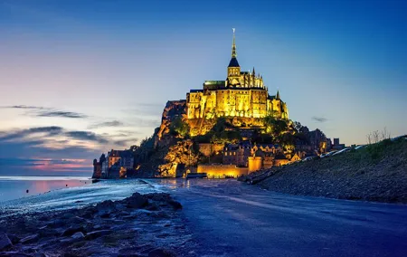 Private Mont-Saint-Michel And D-Day Beaches Tour from Paris