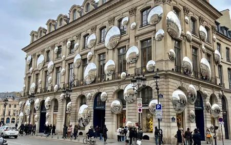 Luxury Shopping Excursion and Style Consulting in Paris Saint Honoré